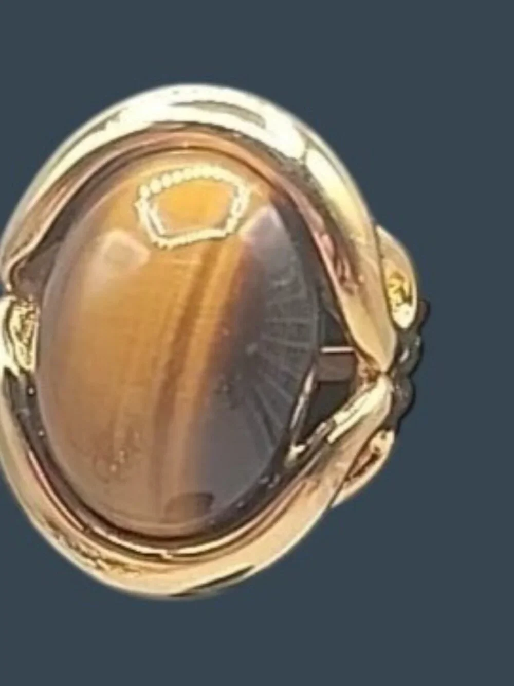 VTG Signed JOMAZ Tiger's Eye Statement Ring Gold Tone Cocktail Cabochon 5.5 RARE